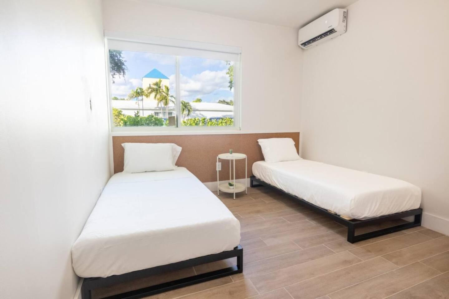 Stylish 2Bed Apartment El Portal 마이애미 외부 사진