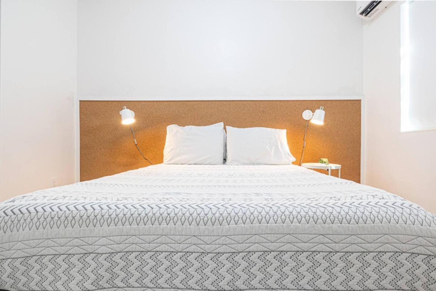 Stylish 2Bed Apartment El Portal 마이애미 외부 사진